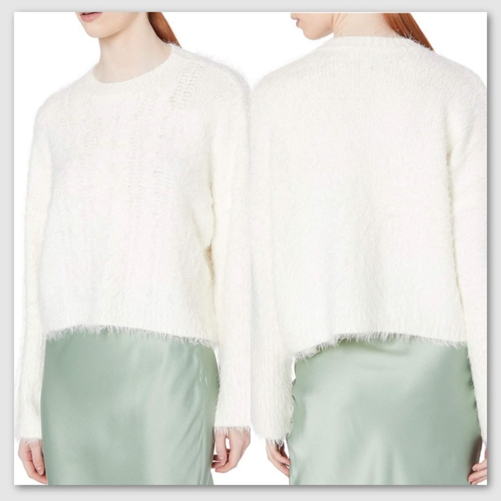 BB Dakota Soft Fringe Sweater in Medium